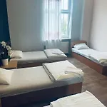 3 City Hostel